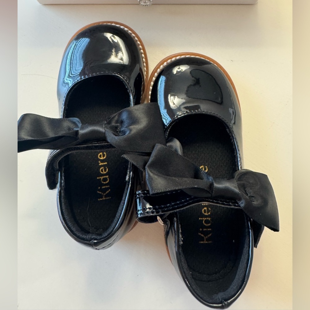 Black Patent Bow-strap Mary Jane - Picture 2 of 6